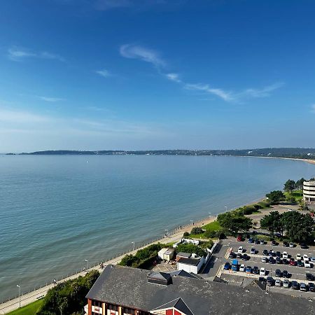 סוואנסי Stunning Ocean & City View Apt מראה חיצוני תמונה