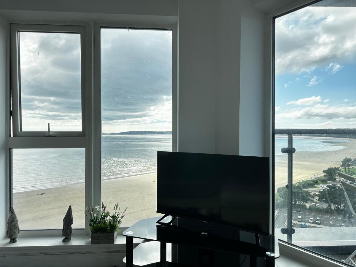 סוואנסי Stunning Ocean & City View Apt מראה חיצוני תמונה