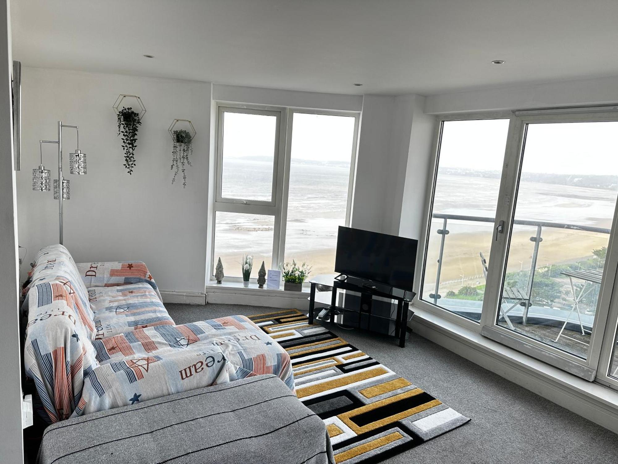 סוואנסי Stunning Ocean & City View Apt מראה חיצוני תמונה