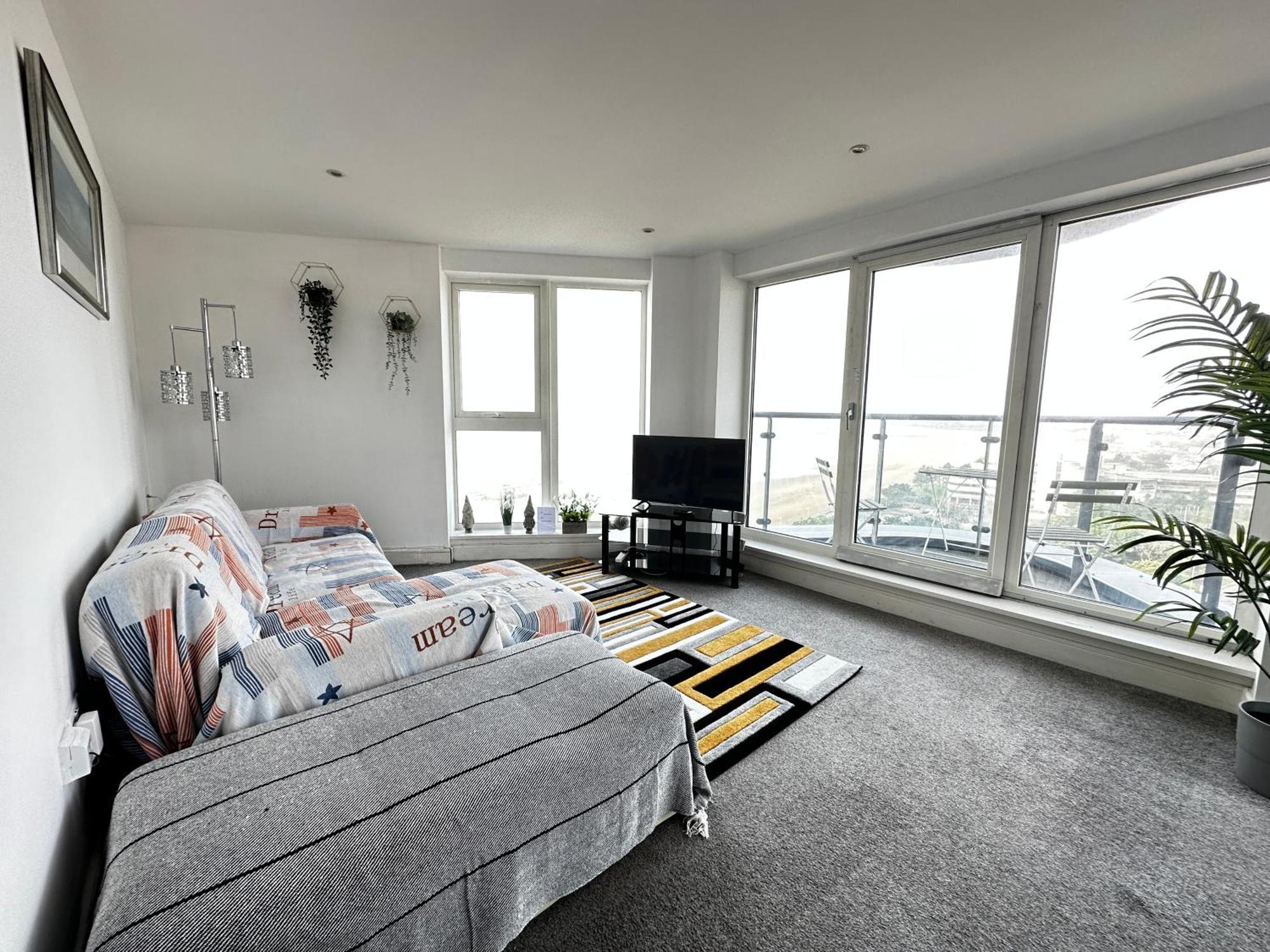 סוואנסי Stunning Ocean & City View Apt מראה חיצוני תמונה